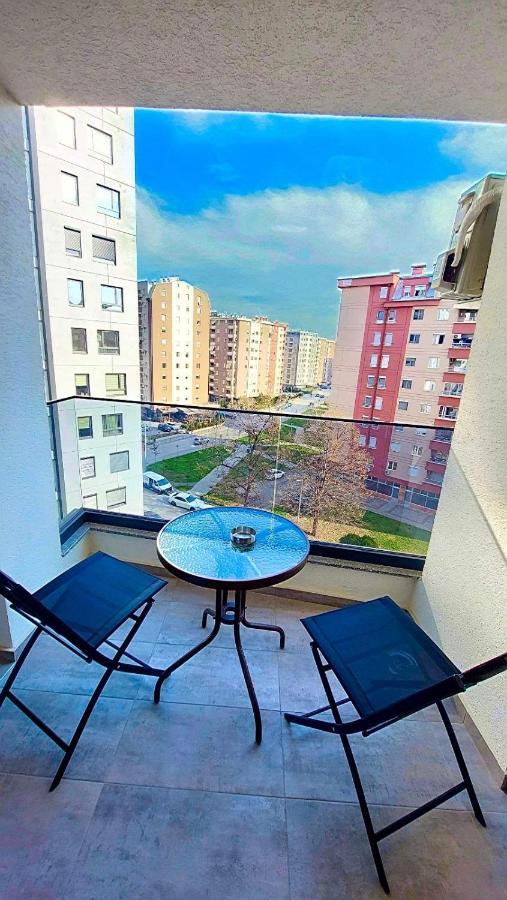 J&J Apartment Skopje Exterior photo